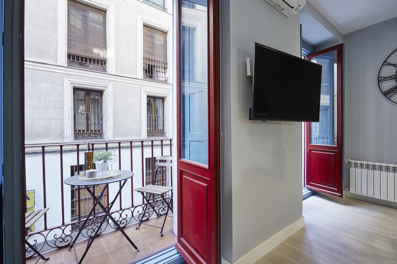 Leeways Apartment In Fucar Madri Exterior foto